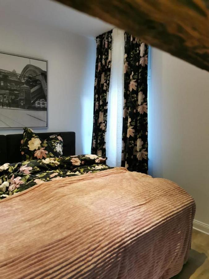 Papillon Apartment *